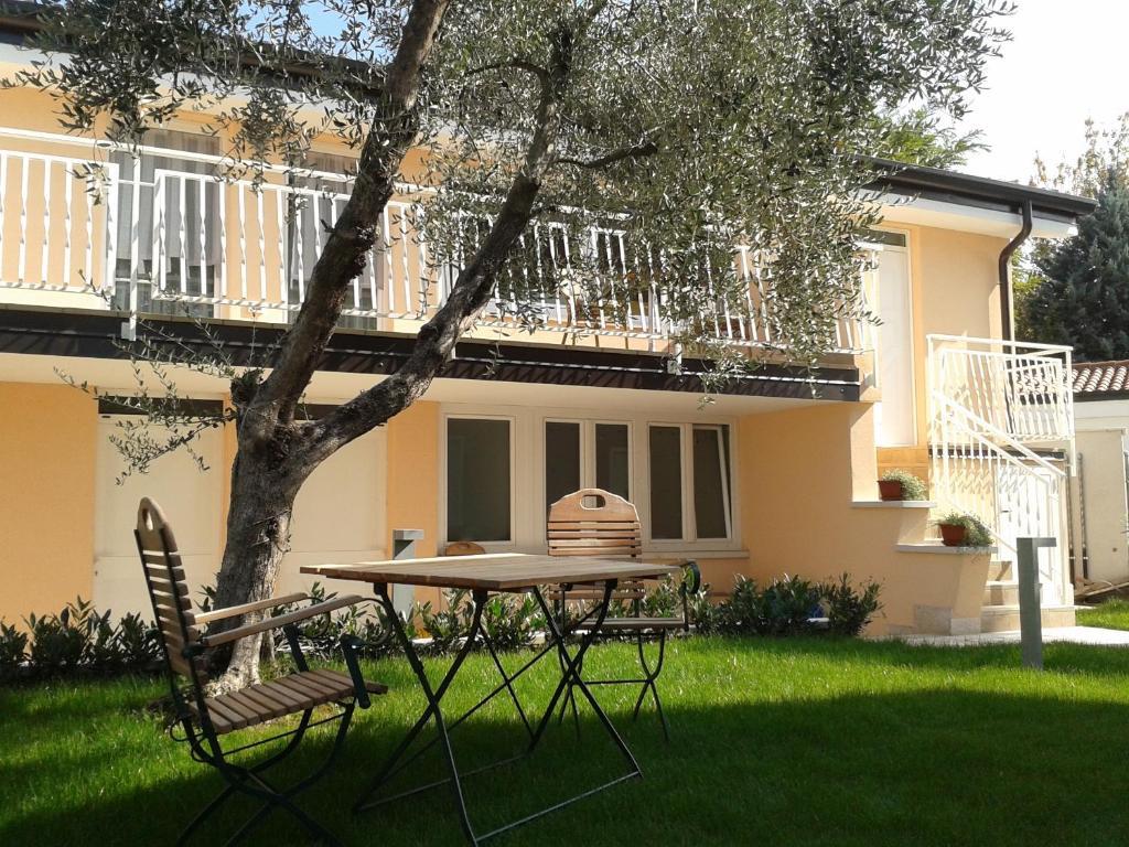 Appartamento Villa Elison لاتيزي المظهر الخارجي الصورة