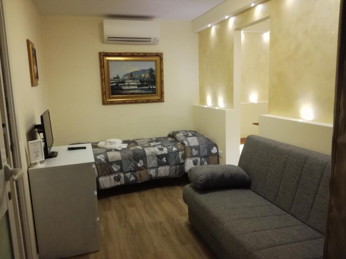 Appartamento Villa Elison لاتيزي المظهر الخارجي الصورة